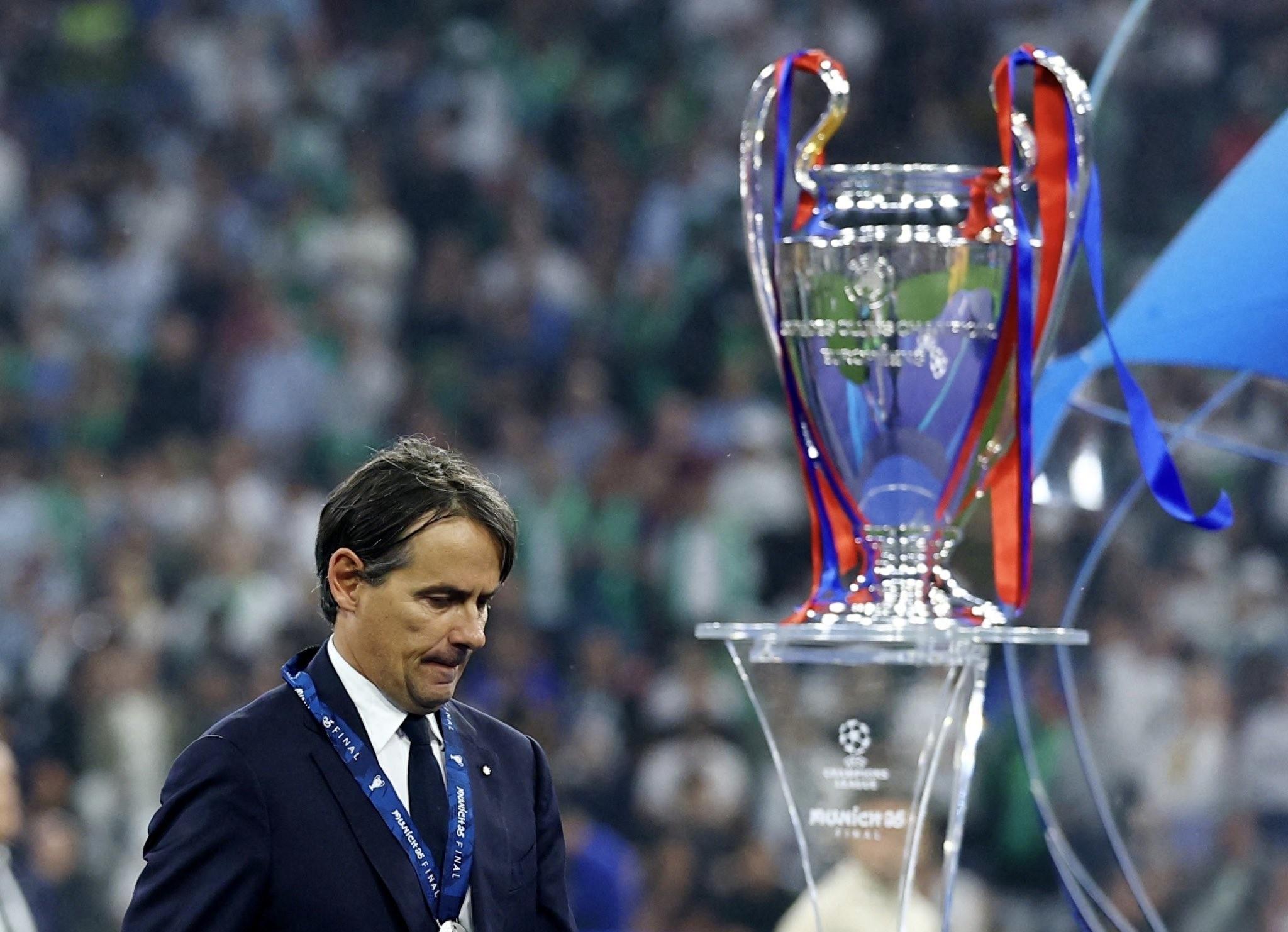 包含国际比赛日意甲焦点战；里昂迎来里程碑；底气十足；临场指挥获称赞的词条