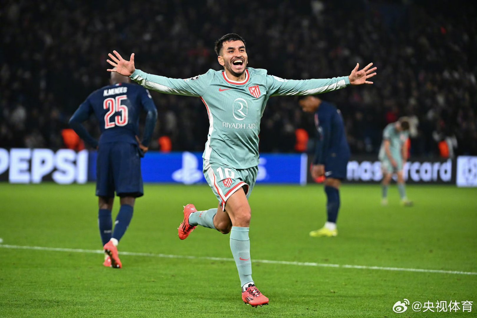 包含比利亚雷亚尔迎欧联关键赛，国际比赛日主帅复盘，质疑声仍在，心理建设被强调的词条