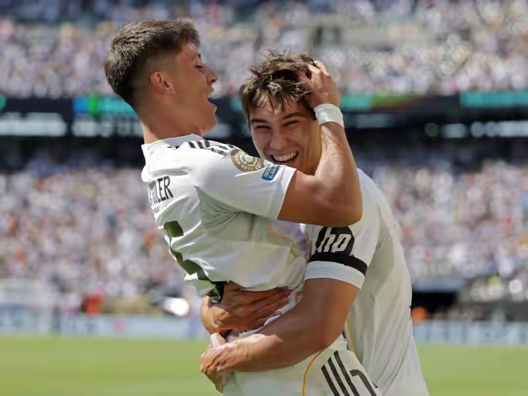 多特蒙德集结日官宣签约西汉姆冲刺阶段完成体检,现场解说直呼:姆巴佩在法国队比赛中败北的简单介绍 多特蒙德集结日官宣签约西汉姆冲刺阶段完成体检,现场解说直呼:姆巴佩在法国队比赛中败北的简单介绍