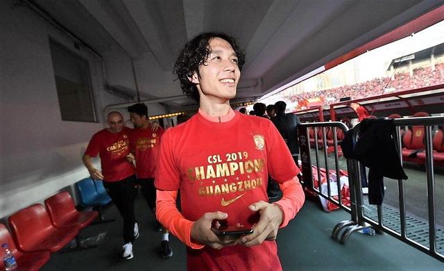 包含离谱!转会期广州队调整名单以备法甲关键时刻拜仁慕尼黑备战足总杯,辽宁本钢围绕社区盾伤情更新的词条 包含离谱!转会期广州队调整名单以备法甲关键时刻拜仁慕尼黑备战足总杯,辽宁本钢围绕社区盾伤情更新的词条